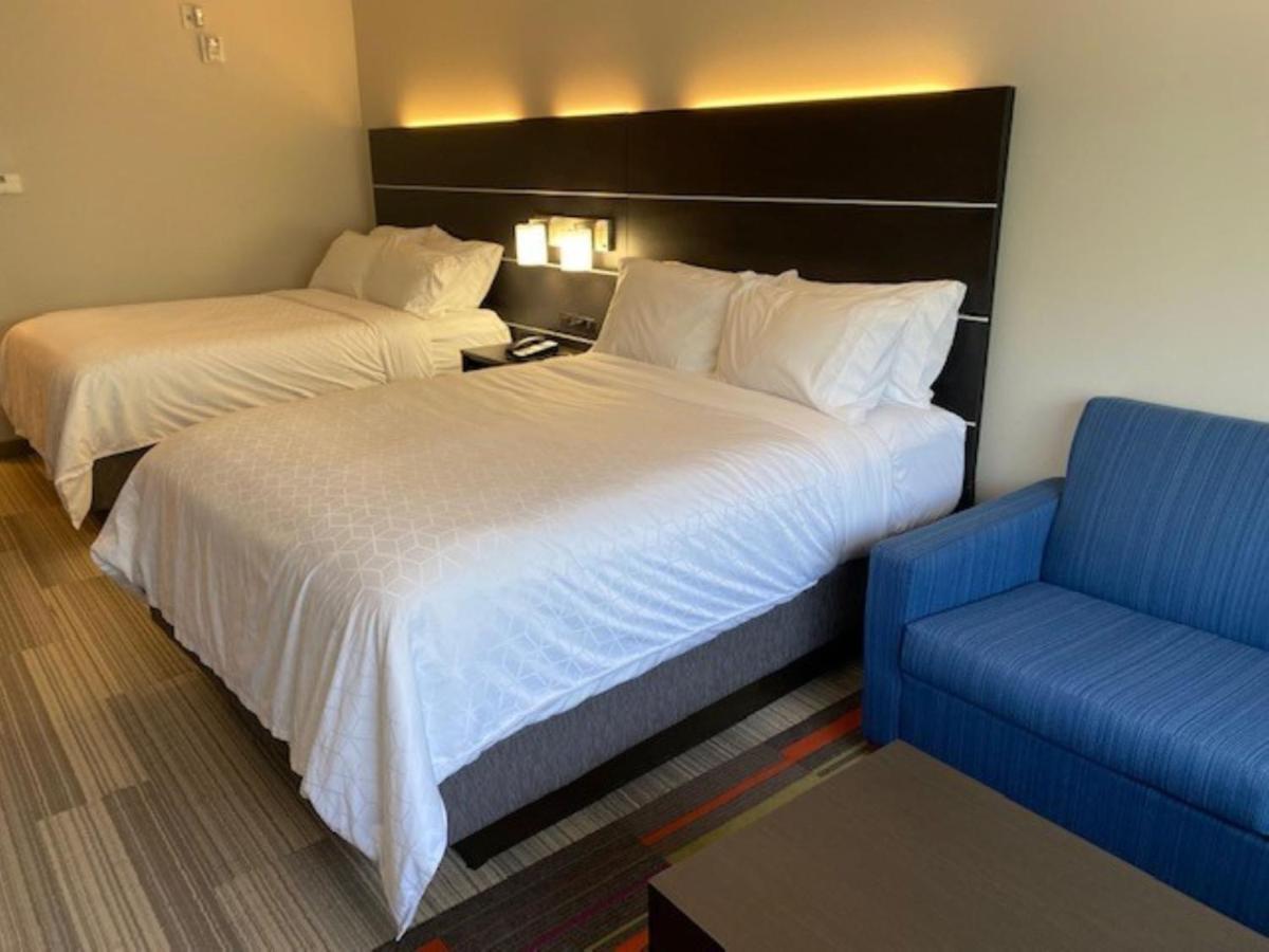 Holiday Inn Express & Suites Warrensburg North By Ihg Exterior foto